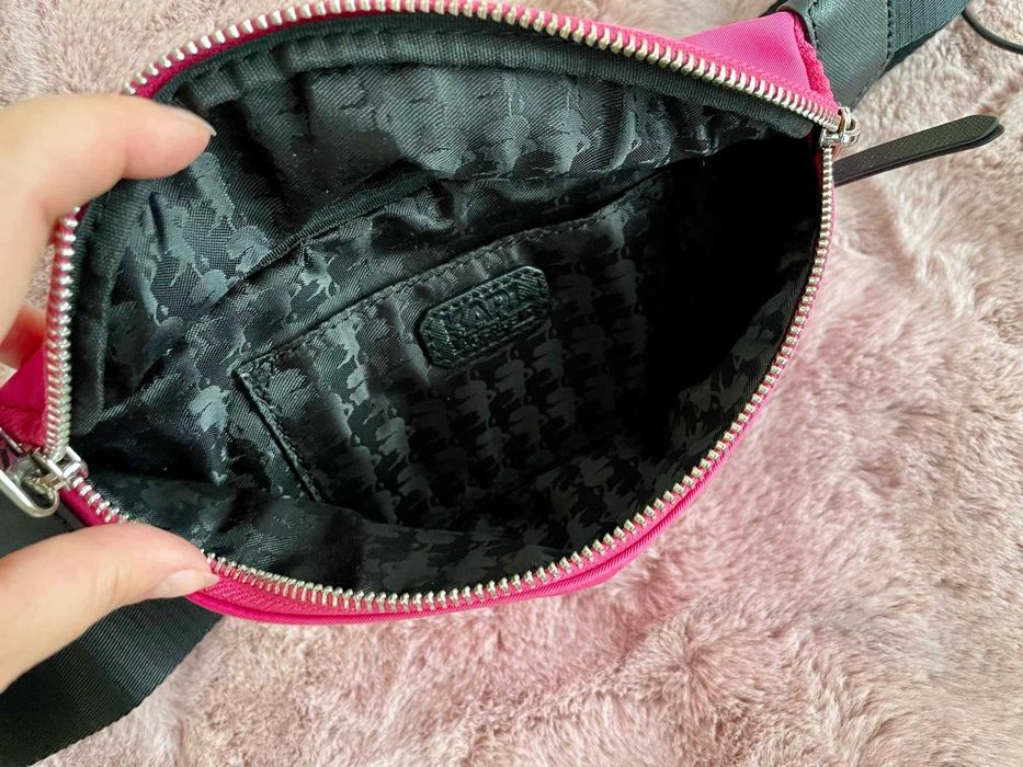 Borseta fucsia Karl Lagerfeld