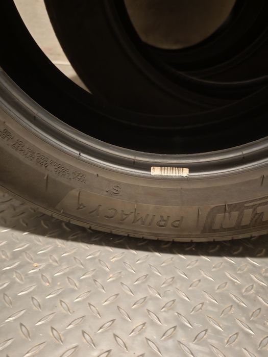 Гуми Michelin Primacy 4 - 215 / 55 / R17