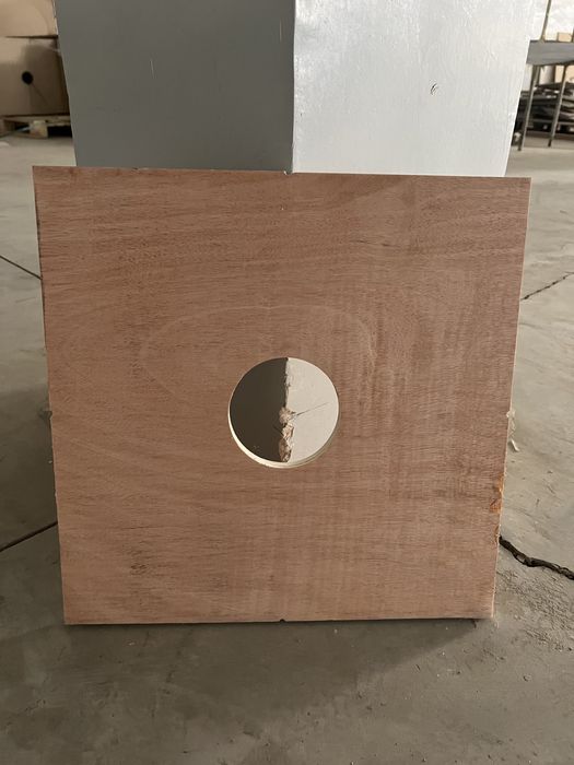 Ламинированная фанера 42х42 см 5000 сум 1шт.