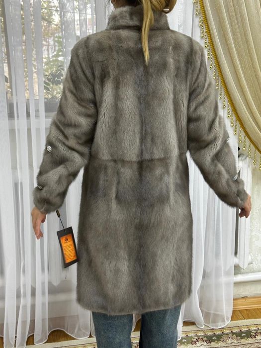 Шуба новый сатылады