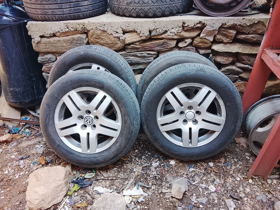 Гуми с джанти 5×100 за голф 4