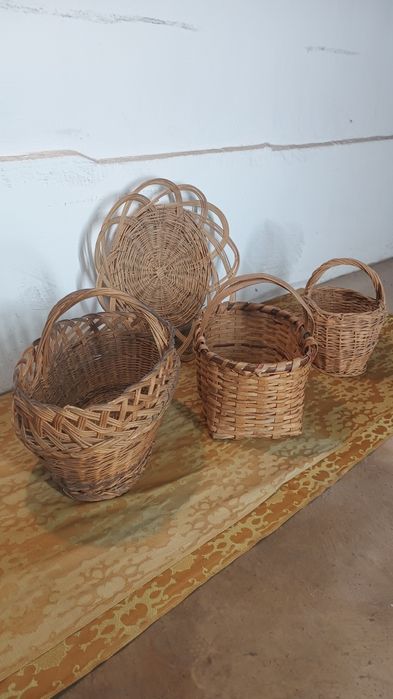 Продавам плетени кошници от старо време