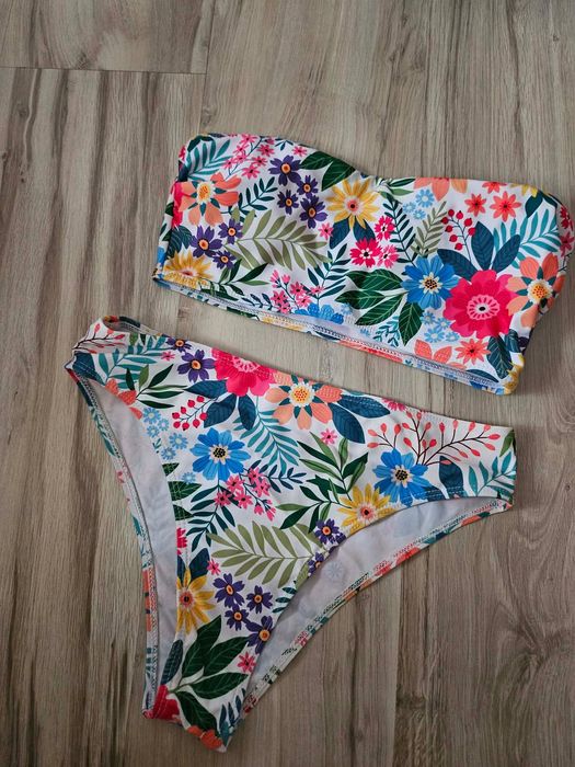 Бански Guess и други