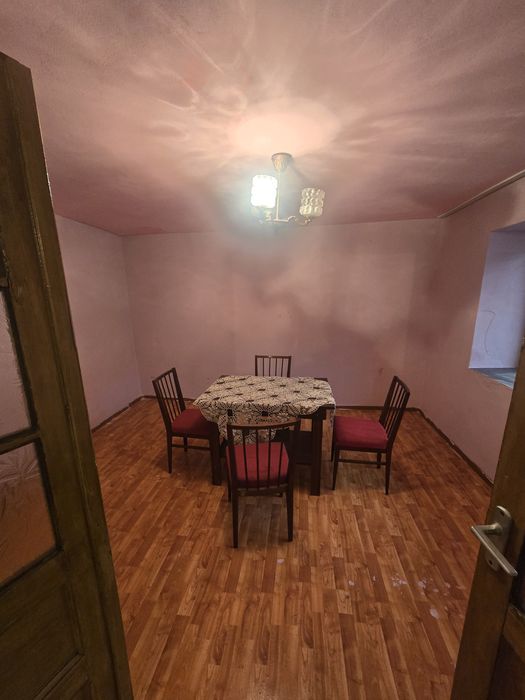 Ciclova Romana, casă locuibilă,toate utilitățile, camere noi,.