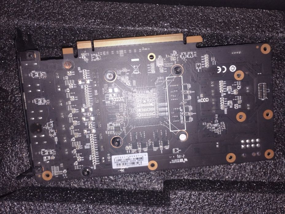 Placă video Radeon RX6600