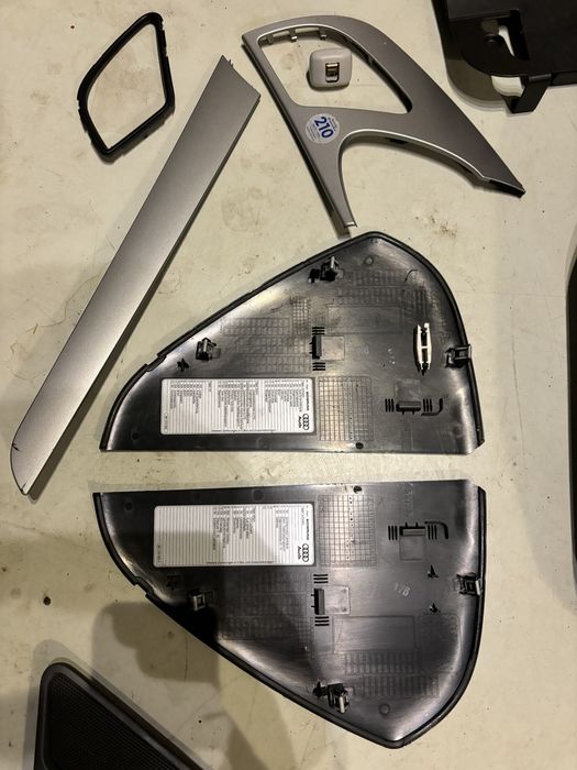 diverse plastice interior, bandouri , parasolare, praguri Audi A4 B8