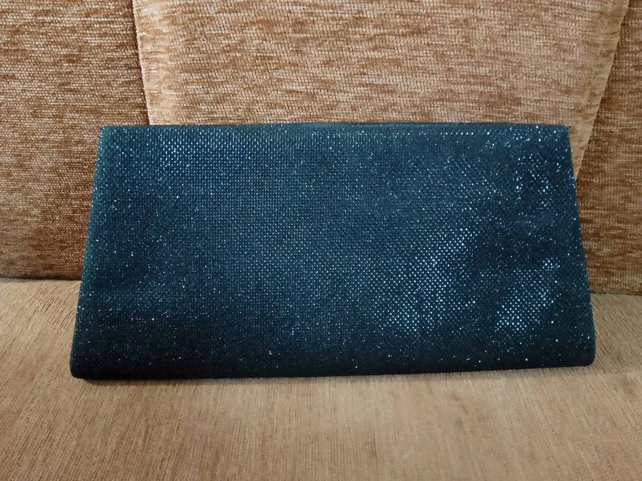 Дамска черна чанта