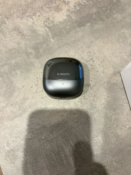 Продам наушники Xiaomi Buds 5