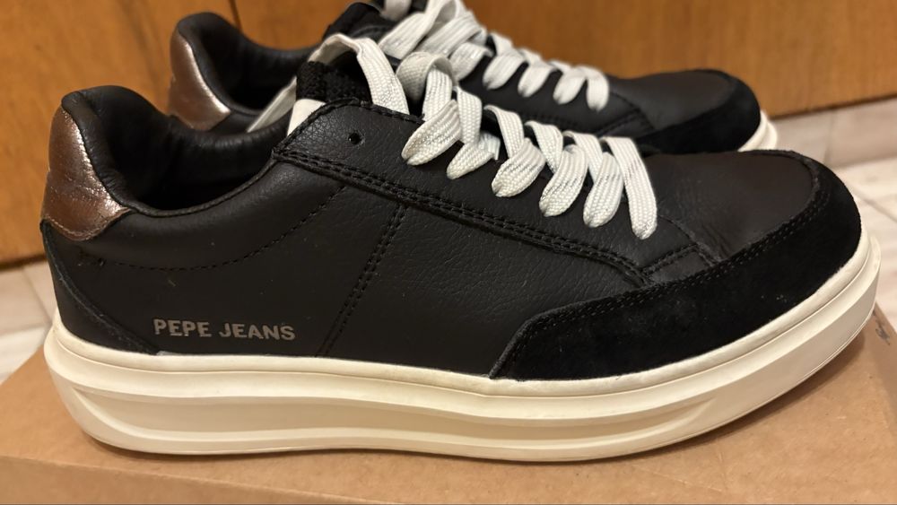 Спортни обувки/сникърси Pepe Jeans