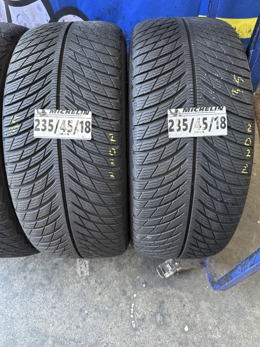 235/45/18 Michelin M+S