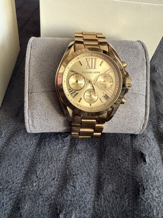 Продам часы Michael Kors