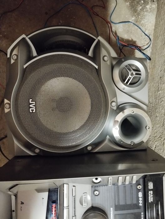 Vând combină muzicală