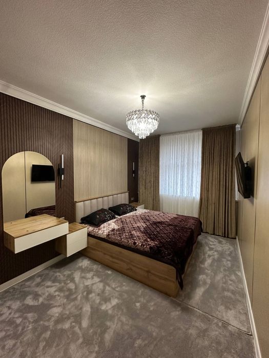 Сдаю! НОВАЯ 4-ком кв около метро  Миллий бог