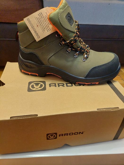 Ghete - Bocanci Impermeabili mărimea 41