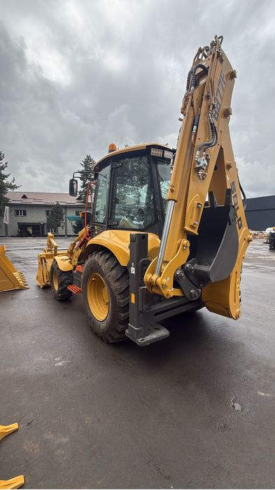 Эксковатор погрузчик