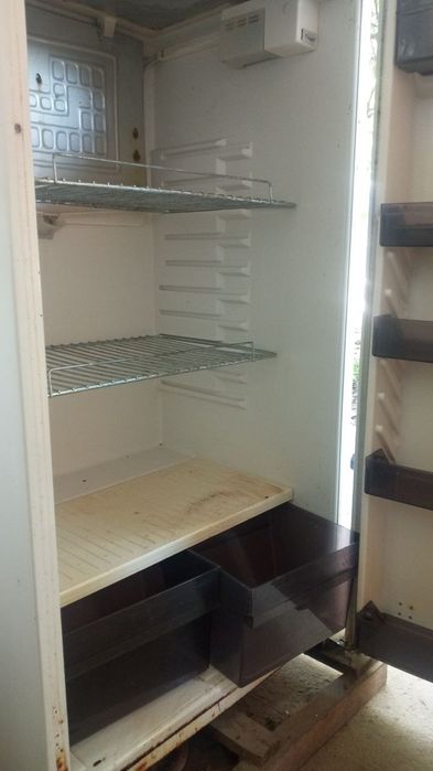 Срочно продаётся холодильник