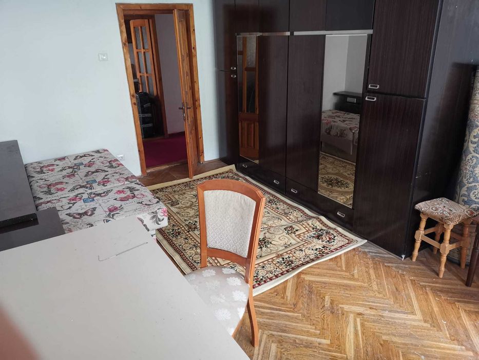 2 sau 3 camere decomandate in zona Piata Mica