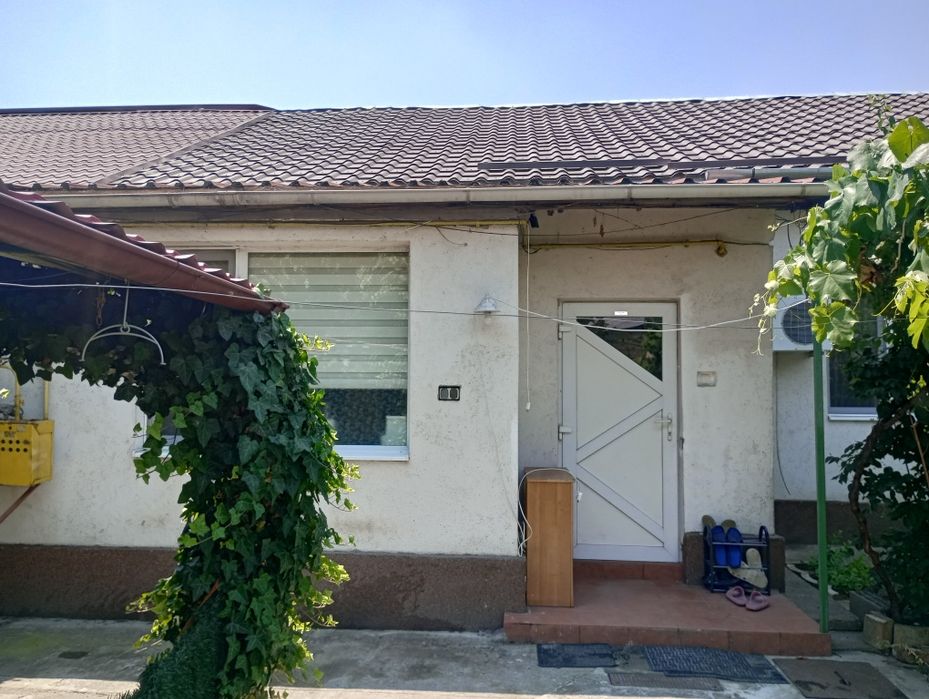 Apartament 4 camere(casă)curte comună Iosefin