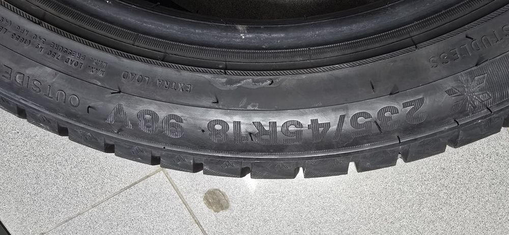 Продам зимние шины липучка Triangle