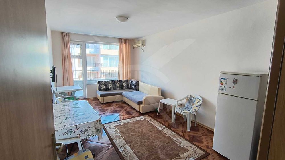 Продава се Двустаен апартамент в к.к. Слънчев бряг - 65 кв.м за 985 €/кв.м - Снимка #3