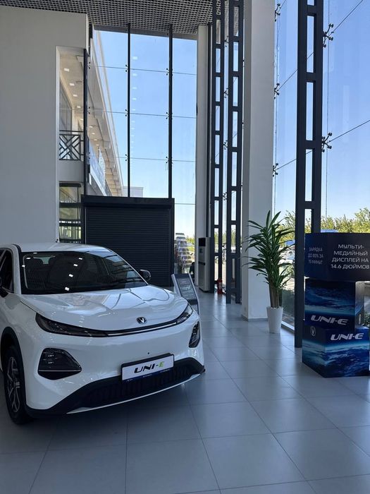Changan UNI-E MODELI 8yil kafolat bilan