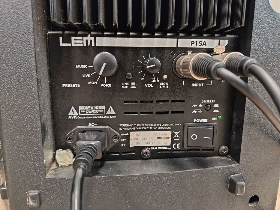 Behringer stație amplificare mixer și boxe active Lem