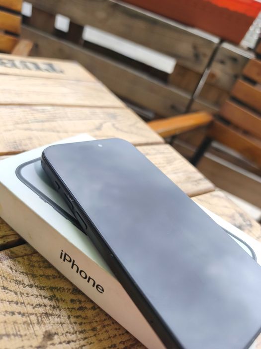 iPhone 15 • 97% Battery Health • Face ID & True Tone OK