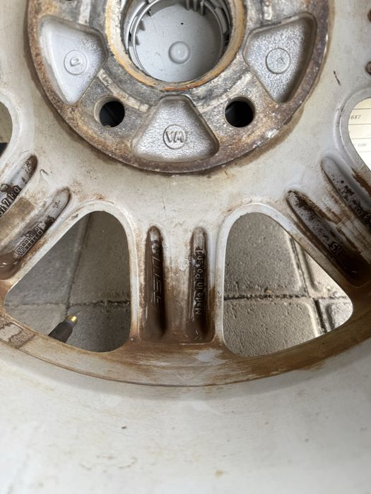 Диски R16 на Volkswagen