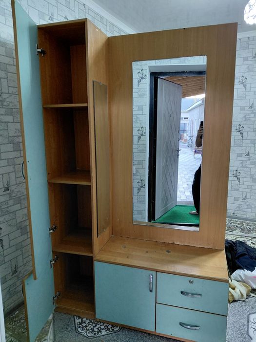 Прихошка шкаф сатылады