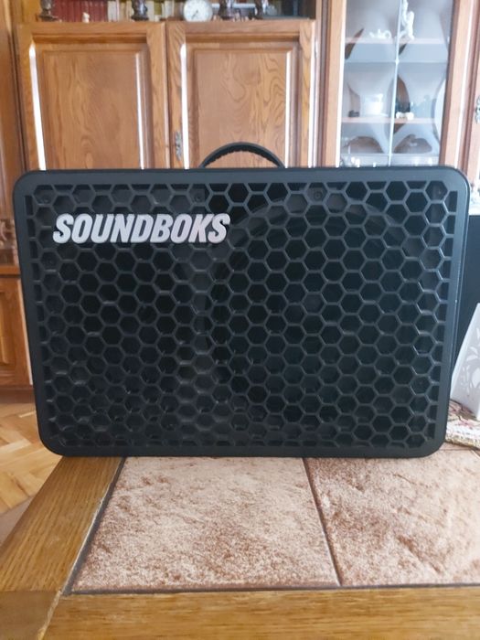 Go Soundboks. .Bluesound PulseFlex.Nad D3020