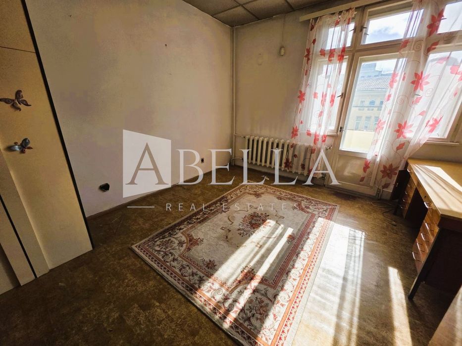 3-стаен в София-Център площ 72 цена 235000