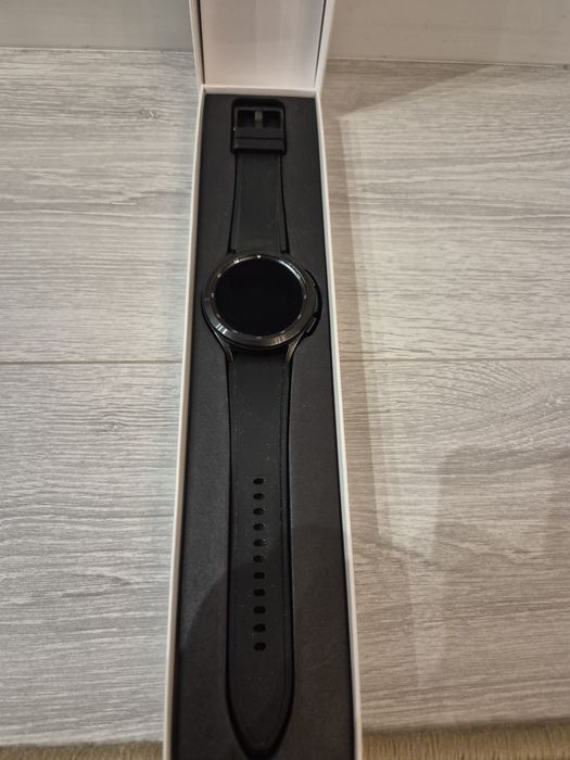 Продам новые Galaxy watch 4 classic