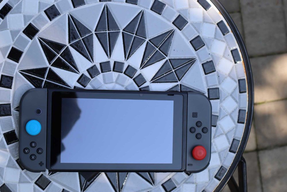 Consolă Nintendo Switc  (HAC-001-01) – Stare Excelentă + Accesorii + jocuri