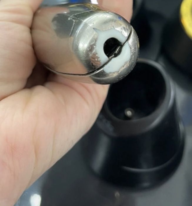 Andis  maisna de contur