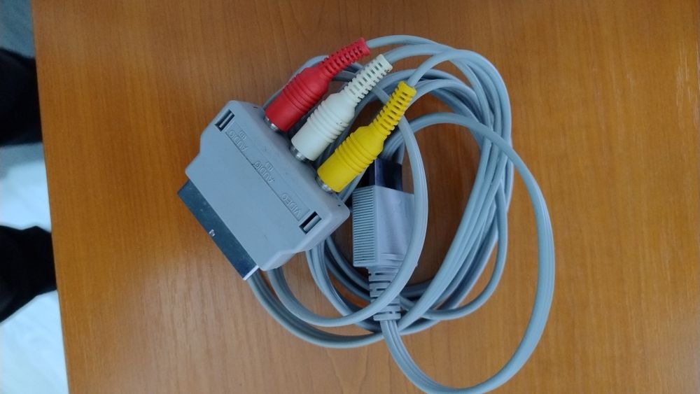 Wii + accesorii + 2 jocuri