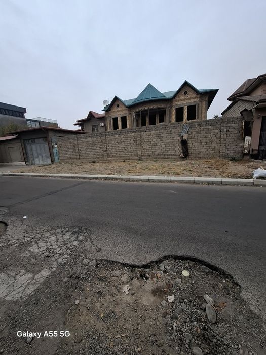 Юнусабад-5. 6сот земля 20×30 2линия под нежилой