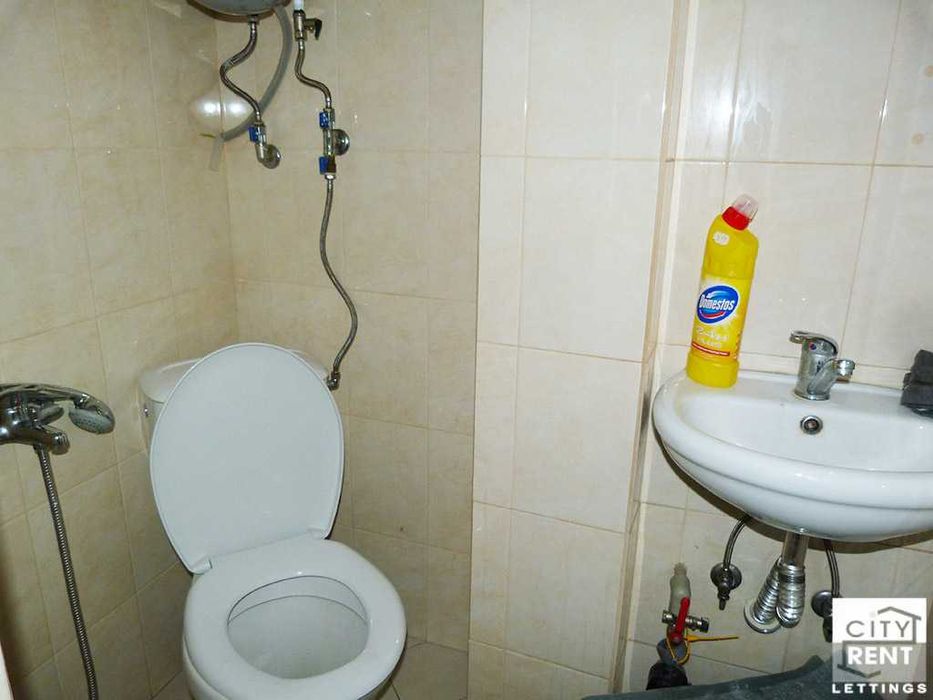 Дава се под наем Магазин в Велико Търново, Център - 55 кв.м за 255 € - Снимка #3