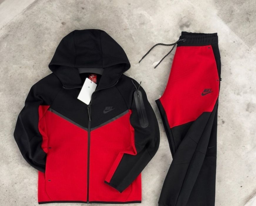 Спортни екипи на NIKE найк