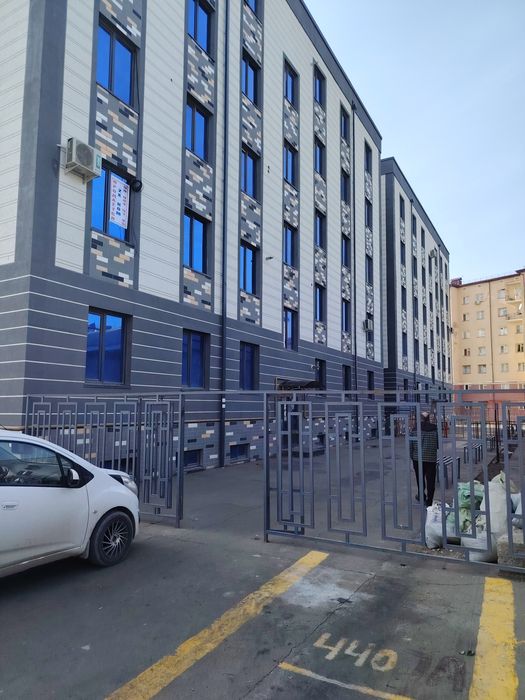 1 хоналик 42+42= 84 квадратлик дублекс квартира сотилади орентир 7 мик