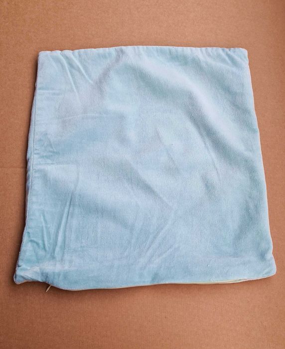 Различни калъфи за възглавници сини