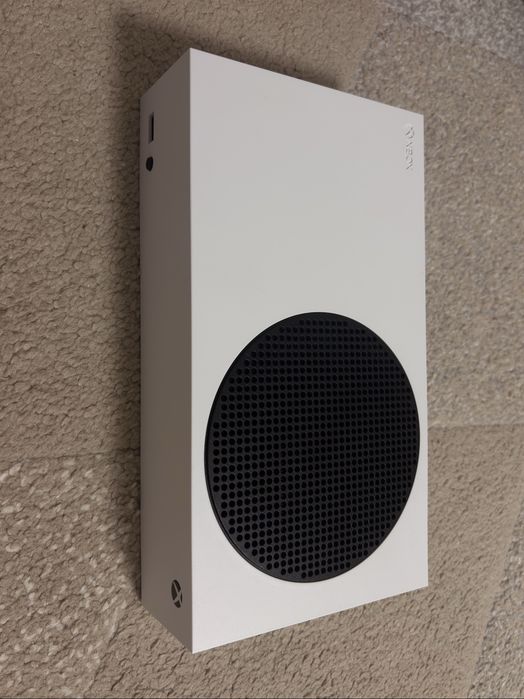 Xbox Series S +2 Manete