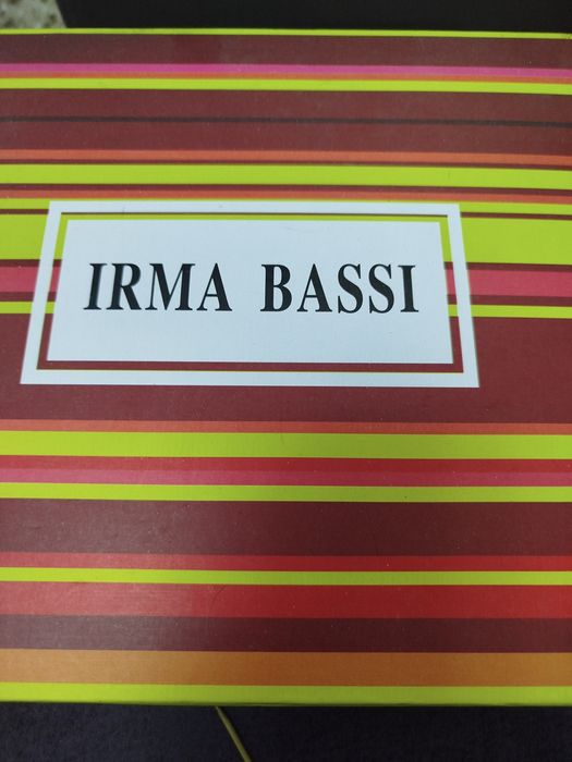 Продам.Батильоны новые, весна-осень.