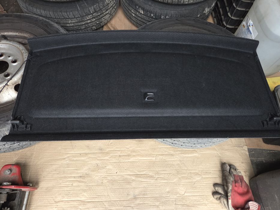 Кора за багажника за Голф5