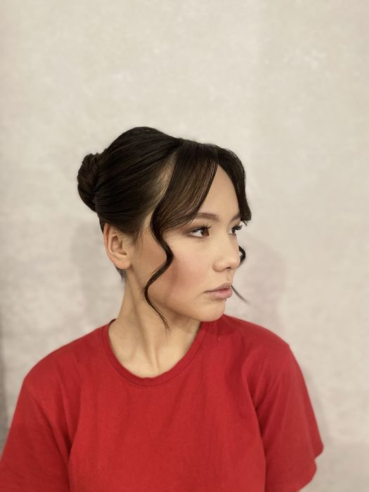 Макияж и прическа