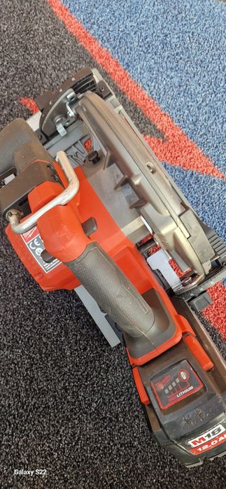 Milwaukee circular pe acumulator