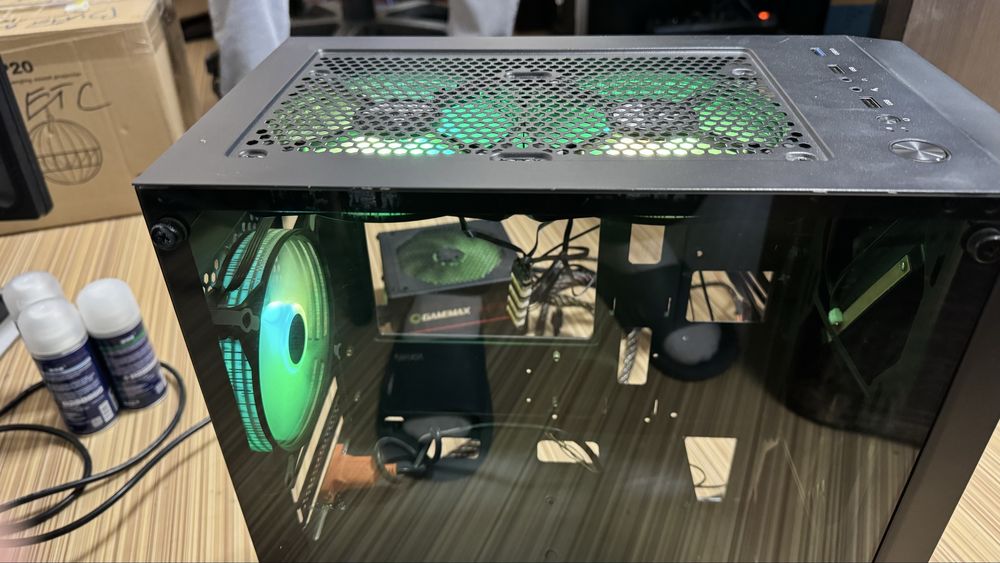 Игровые корпуса Vast Geometric RGB Mini-Tower