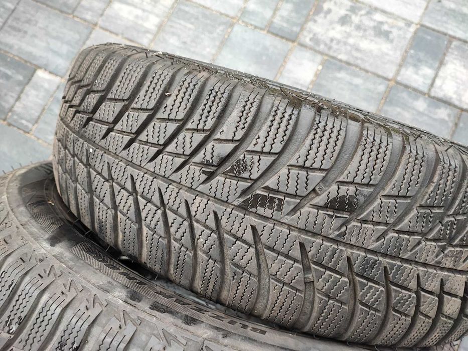 Set anvelope iarna 215/65/17,215 65 R17 17 Bridgestone cu montaj