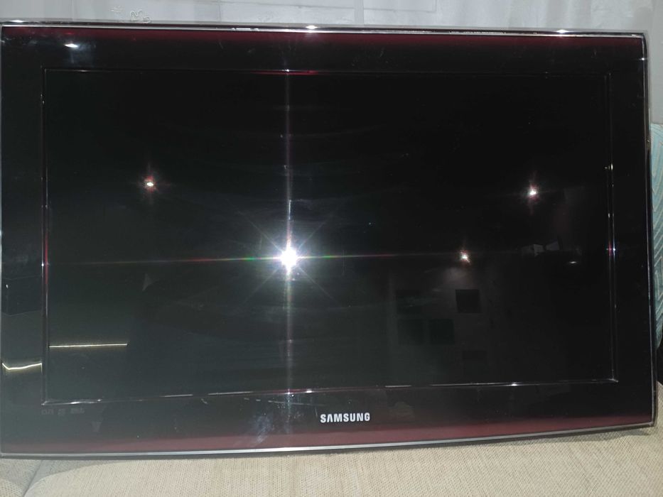 Телевизор Samsung 32'