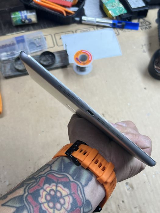 Продам ipad air