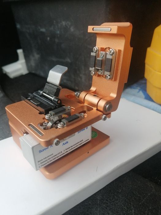 Инструмент для оптики